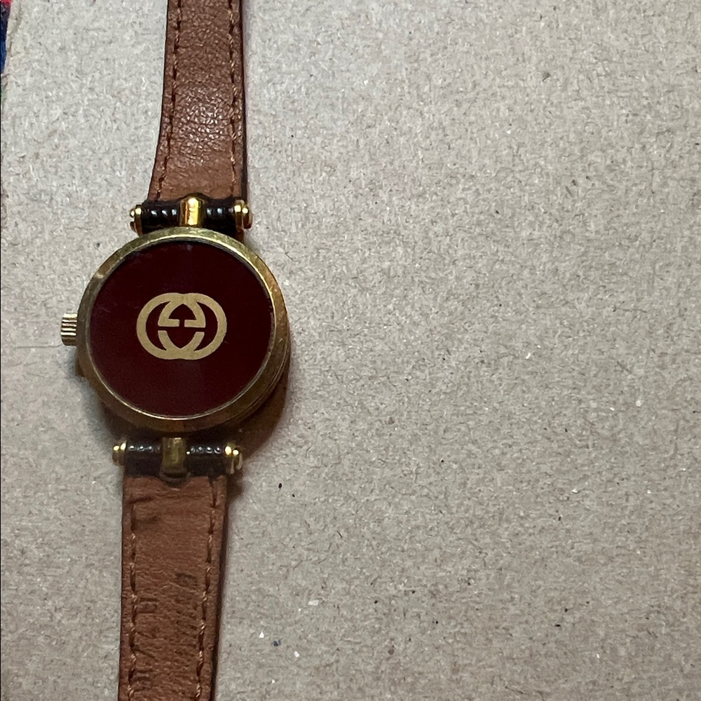 Gucci 2000L Wristwatch - Picture 3 of 9